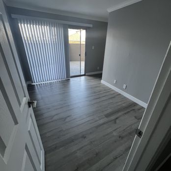 Chateau Manor - Loft/Den/family room/office (great extra space) - Apartments Near Me - San Leandro, California Chateau Manor - Loft/Den/family room/office (great extra space) - Apartments Near Me - San Leandro, California
