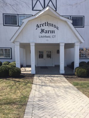 Arethusa Farm by null
