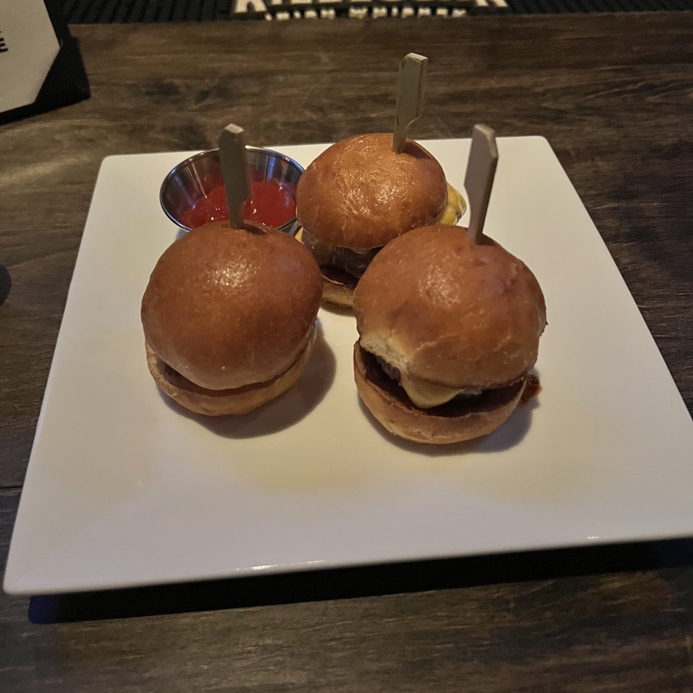 Slainte Bar & Lounge - Beef sliders - Pubs Near Me - New York, New York Slainte Bar & Lounge - Beef sliders - Pubs Near Me - New York, New York
