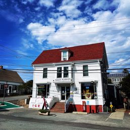 Exterior photo of Salty Market - North Truro, Massachusetts Exterior photo of Salty Market - North Truro, Massachusetts