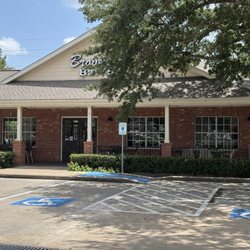 Brookstreet BBQ - Storefront