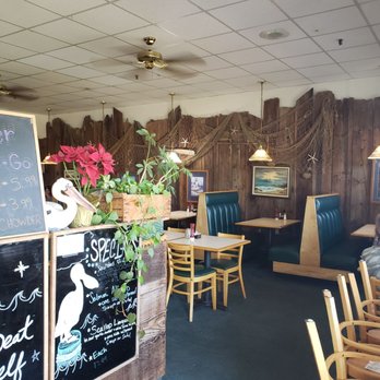 Pelicans Roost & Chowder House - Entrance, seat yourself - Seafood Near Me - Chico, California