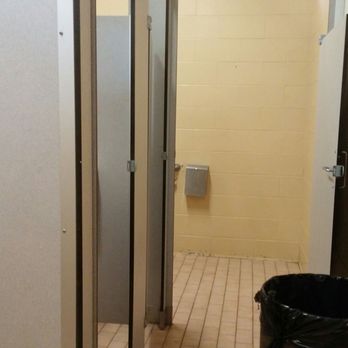 Mille Roches Campground - Women's bathroom near 208 - Campgrounds Near Me - South Stormont, Ontario