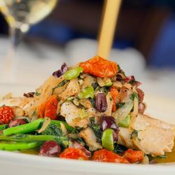 Branzinos Bar & Restaurant Northport