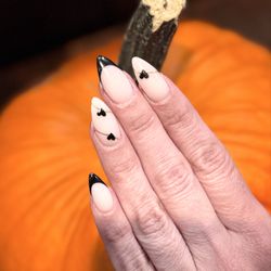 Vital Tips - Fall inspired Nails