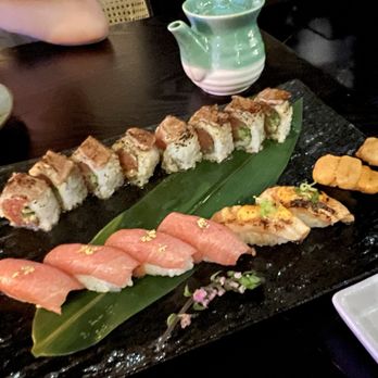 Ginza - Seared salmon belly, fatty blue fin and uni - Izakaya Near Me - Las Vegas, Nevada Ginza - Seared salmon belly, fatty blue fin and uni - Izakaya Near Me - Las Vegas, Nevada