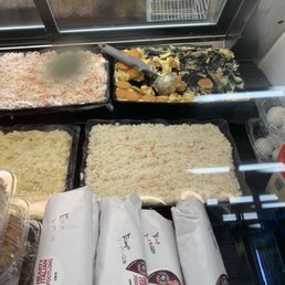 Cold deli case... I'm only here for the banana pudding!