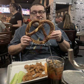 Pints and Quarts - Ernie's twisted appetizer! Wow - American Near Me - Muskegon, Michigan Pints and Quarts - Ernie's twisted appetizer! Wow - American Near Me - Muskegon, Michigan