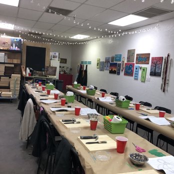 Craft Nights - Paint & Sip Near Me - Phoenix, Arizona