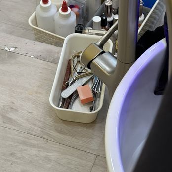 Kure Spa - Dirty tools being used - Nail Salons Near Me - Los Angeles, California Kure Spa - Dirty tools being used - Nail Salons Near Me - Los Angeles, California