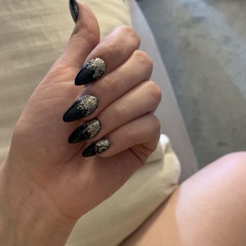 Essense Nails - Nail Salons Near Me - Lombard, Illinois