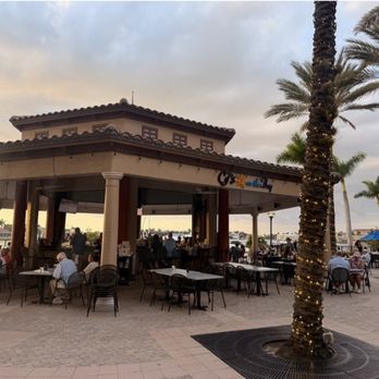 CJ's on the Bay - Restaurant - Seafood Near Me - Marco Island, Florida