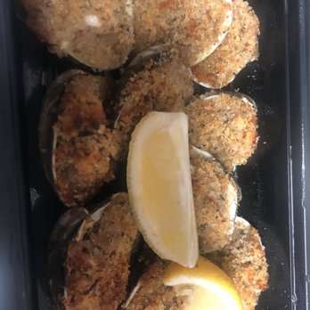 Il Colosseo - Baked Clams - Italian Near Me - Brooklyn, New York