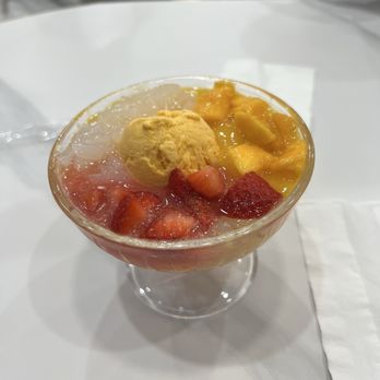 Mango Mango Dessert - A3 Strawberry Mango Juice Sago & Lychee Jelly w. Mango Ice Cream - Desserts Near Me - Las Vegas, Nevada