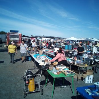 Kobey's Swap Meet - With the weekends you can find the best things from the many new things to the clothes marked down. - Flea Markets Near Me - San Diego, California Kobey's Swap Meet - With the weekends you can find the best things from the many new things to the clothes marked down. - Flea Markets Near Me - San Diego, California