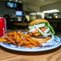Bravo Pizza - Cheeseburger $18 w/garlic fries
