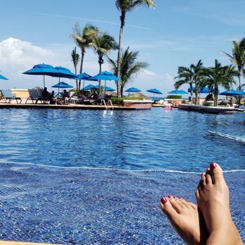 Kempinski Hotel Cancún - Main pool - Hotels Near Me - Cancun, ROO