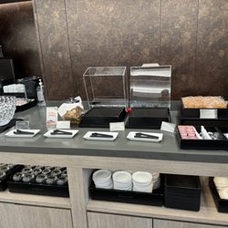 Admirals Club - No food out.