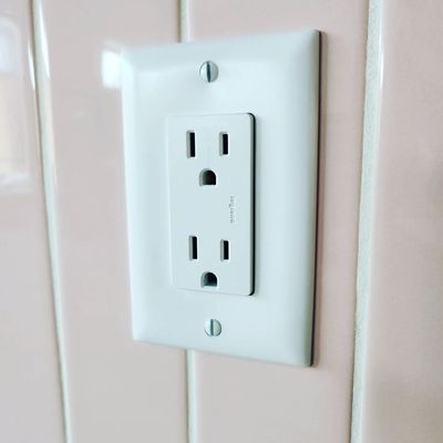Bellflower Electrical Logo