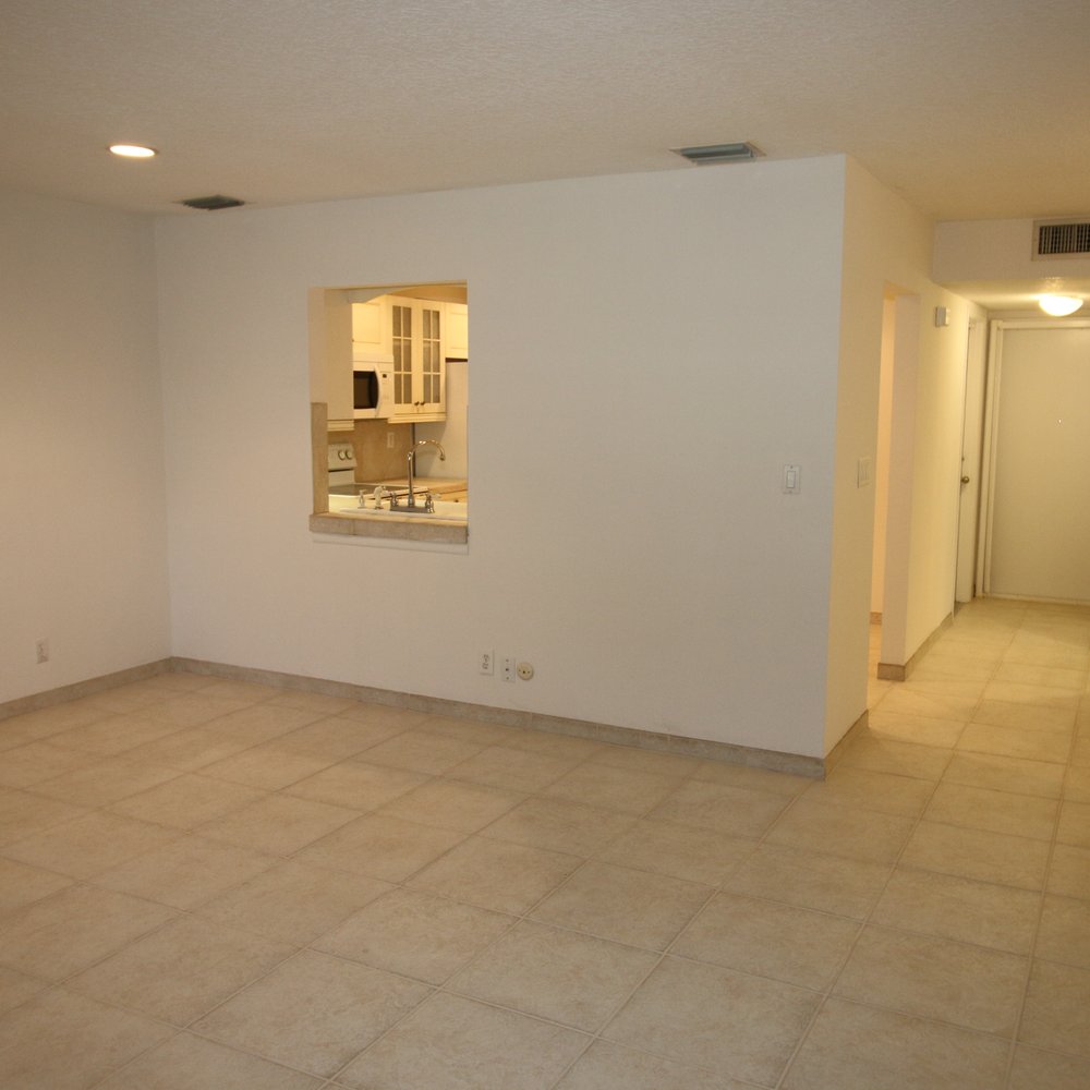 Universal Tile Restoration - Tile floors AFTER cleaning - Refinishing Services Near Me - Deerfield Beach, Florida