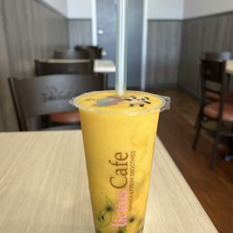 Mango boba tea