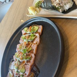 Salmon carpaccio & blue crab handroll Salmon carpaccio & blue crab handroll