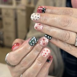 Wynn Nails & SPA - More ladybugs