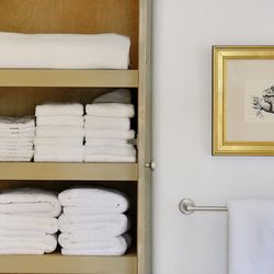 Ana Valenzuela Cleaning Services - Vacation Rental Cleaning Services