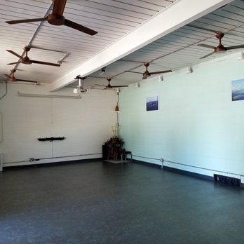 Starship Yoga - Inside Hikina Yoga Studio - Yoga Near Me - Honolulu, Hawaii Starship Yoga - Inside Hikina Yoga Studio - Yoga Near Me - Honolulu, Hawaii
