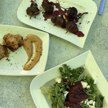 Potomac Point Winery - Crab cakes, bacon dates, pear salad - Wineries Near Me - Stafford, Virginia