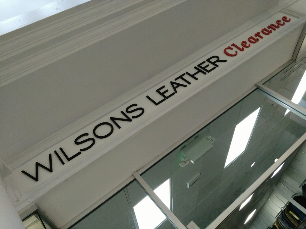 WIilsons Leather Clearance Logo