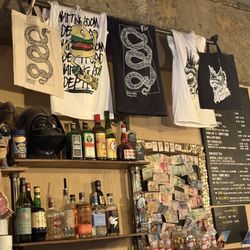 The Waiting Room - Cool t-shirts