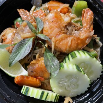 Khao Soi - Drunken rice noodles with shrimp - Thai Near Me - Magnolia, Texas
