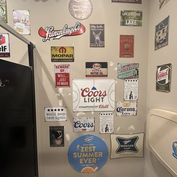 Duke's Northwoods - Wine Bars Near Me - St. Charles, Illinois