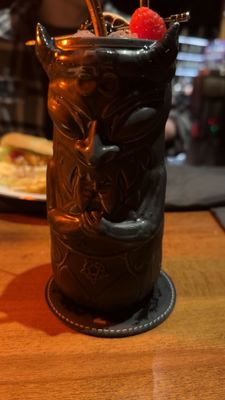 Skaalvenn Distillery & Cocktail Lounge by null