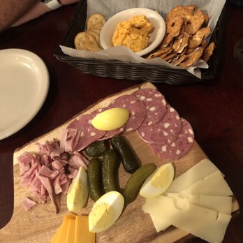 The Old Talbott Tavern - 1779 Charcuterie Tasting - Bars Near Me - Bardstown, Kentucky
