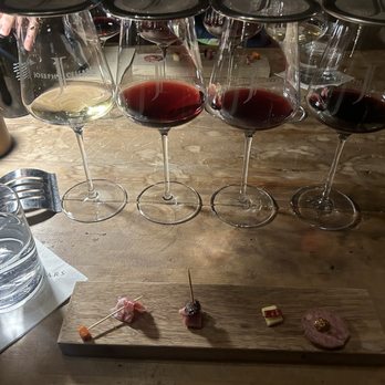 Joseph Cellars Winery - Simple but does the trick - Wine Tours Near Me - Calistoga, California Joseph Cellars Winery - Simple but does the trick - Wine Tours Near Me - Calistoga, California