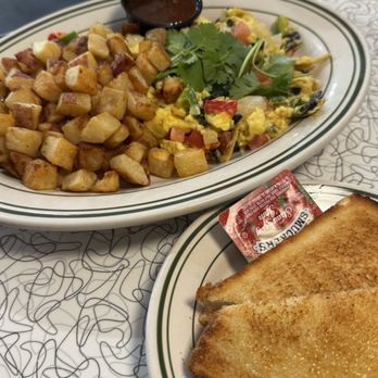 Daytrip Diner - Migas scramble with toast - Diners Near Me - Grapevine, Texas Daytrip Diner - Migas scramble with toast - Diners Near Me - Grapevine, Texas