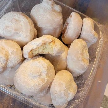 Francesco's Bakery - Bakeries Near Me - Hicksville, New York