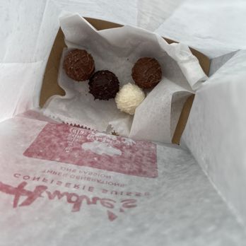 André’s Chocolates - Overland Park - $7 worth - Chocolatiers & Shops Near Me - Leawood, Kansas André’s Chocolates - Overland Park - $7 worth - Chocolatiers & Shops Near Me - Leawood, Kansas