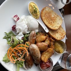 Alpina Restaurant - Alpina breakfast