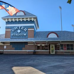 Batavia Muckdogs - Stadium entrance