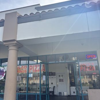 Santa's Pizza - Outside - Pizza Near Me - Covina, California