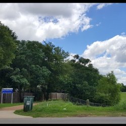 Far West Dog Park - Entrance to Far West Dog Park aka Great Northern Dam