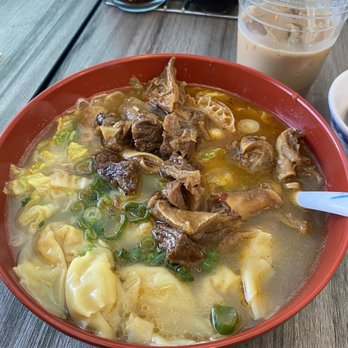 Big Fun Cafe - Beef Offal & Wonton Noodle Soup - Cantonese Near Me - Quincy, Massachusetts Big Fun Cafe - Beef Offal & Wonton Noodle Soup - Cantonese Near Me - Quincy, Massachusetts