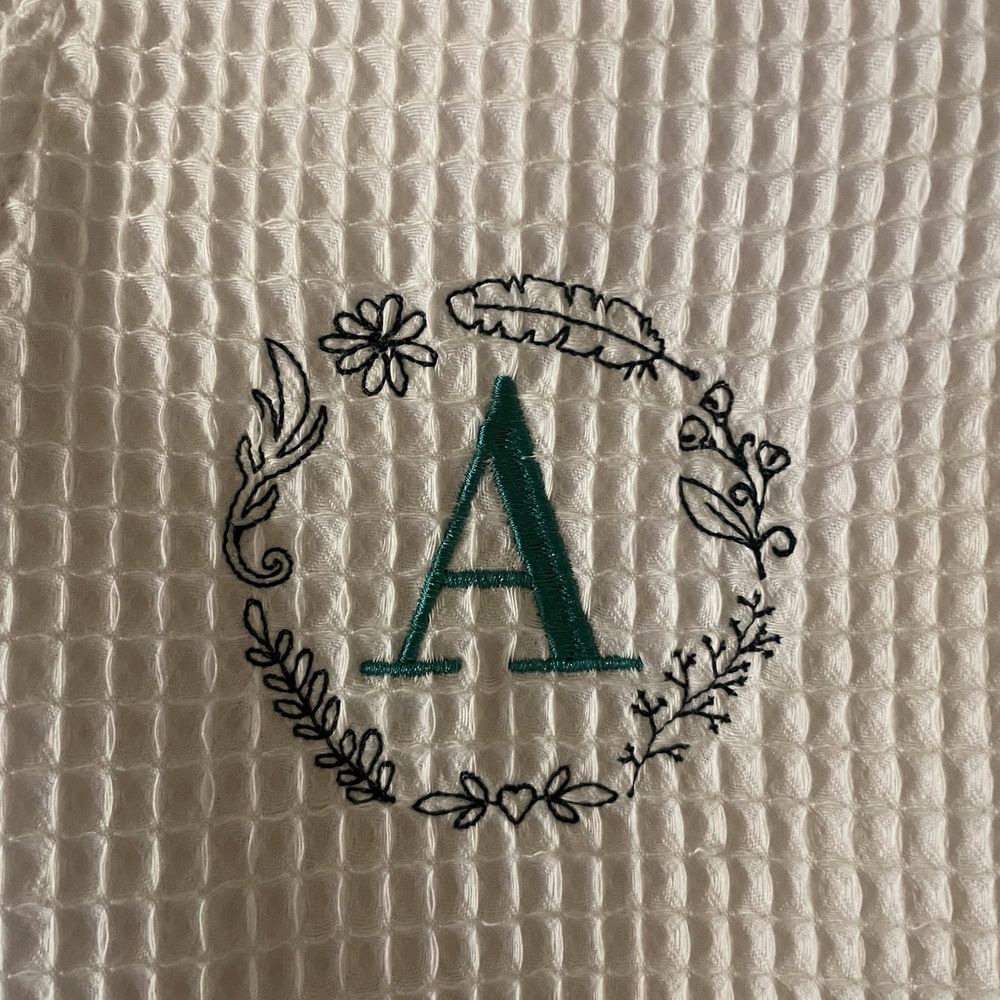 Impression2u - Close-up of embroidered bathrobe - Embroidery & Crochet Near Me - Inglewood, California Impression2u - Close-up of embroidered bathrobe - Embroidery & Crochet Near Me - Inglewood, California
