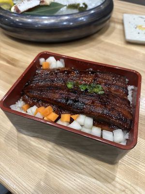 YōKi Japanese Restaurant & Bar - Ramen & Sushi Place by null
