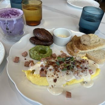 The Royale - Omelette - Breakfast & Brunch Near Me - Pleasant Hill, California