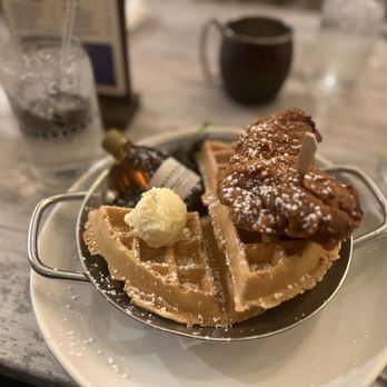 Blueberry’s Grill - Chicken and waffles - Breakfast & Brunch Near Me - Wilmington, North Carolina