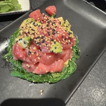 Tommy’s Tavern + Tap - Tuna Tartar - Wine Bars Near Me - Wayne, New Jersey